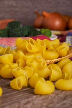 Handful of pasta 库存照片