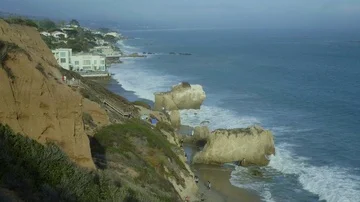 Handheld Cinematic Beach Ocean View Cliffs El Matador Malibu Stock Footage 85583520