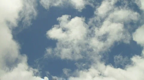 Handheld Clouds Vídeos de archivo 782818