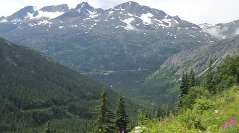 Handheld mountain shot Stock Footage 25887672