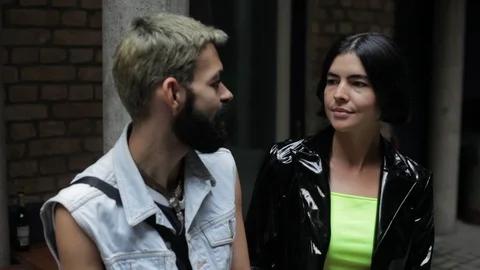 Handheld shot of a couple talking 스톡 동영상 114846963