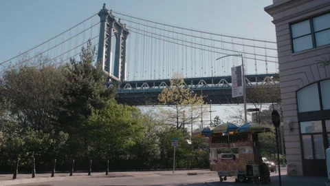 Handheld shot of The Manhattan Bridge on a spring morning Stock Footage 275480018