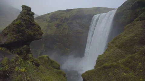 Handheld shot of waterfall Stock Footage 118654637