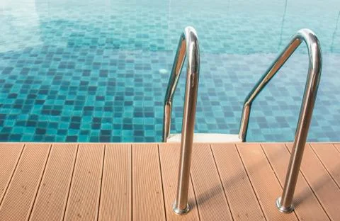 Handle up and down the pool.. Foto stock