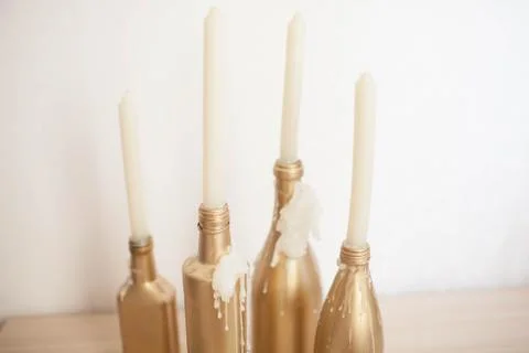 Handmade candlestick from the bottle. 스톡 사진