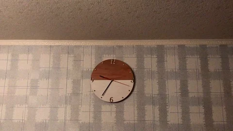 Handmade clock Stockbeeldmateriaal 87144475