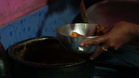 Handmade cooking in Sri Lanka Видео 182119974