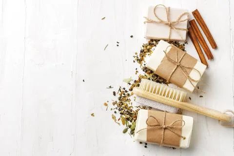 Handmade soap with cinnamon on the table Foto stock