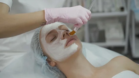 Hands of cosmetologist Stock Footage 102464382