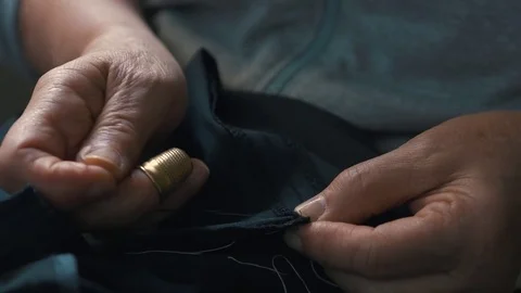 Hands of expert female tailor Stock-Footage 76126133