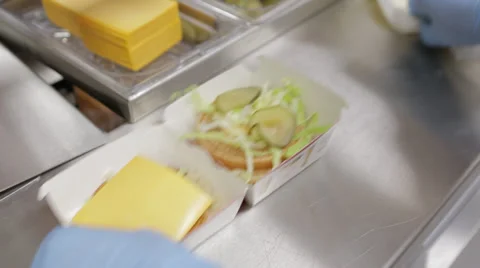 Hands make hamburger Stock Footage 36538997