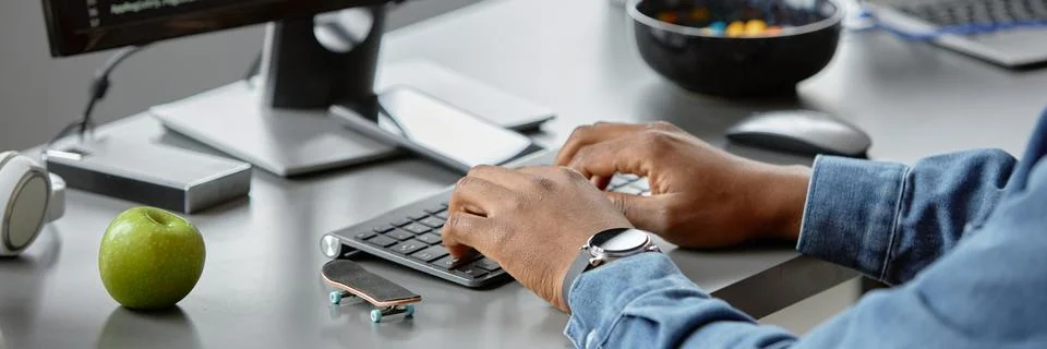 Hands of Male Software Developer Working on Computer in Home Office 스톡 사진