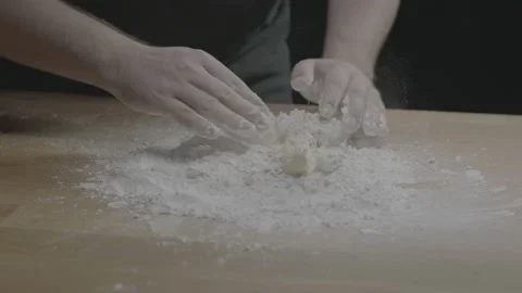 Hands mixing flour and eggs together Stock-Footage 149119019