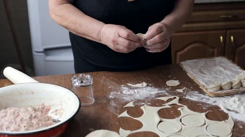 Hands modeling dumplings Video stock 72751107