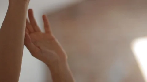 Hands moving up in the air dancing3 库存影片 114383436