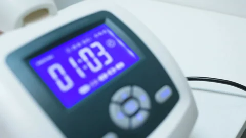 Hands of a patient with psoriasis close-up under an ultraviolet lamp. Stock-Footage 100610166
