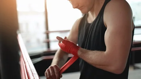 Hands Protection in Boxing 動画素材 103751206