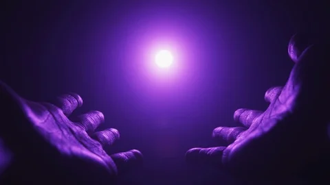 Hands reaching for the light, sun or moon. Worship, ritual and hope concepts. Pl 動画素材 117800921