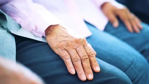 Hands of senior asian couples support each other, family support concept 库存影片 106808208