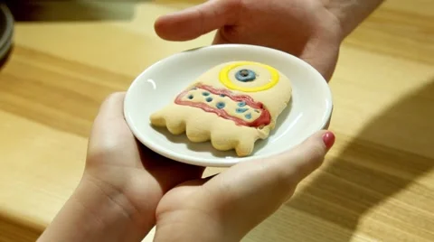 The hands take cookies Stock Footage 59759527