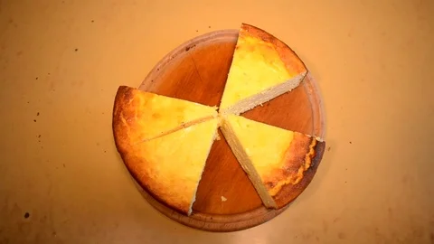 Hands taking a piece of cheese cake Video stock 71721454
