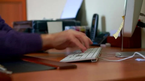 Hands Typing At Desktop Computer Keyboard, close up Vídeo Stock 83032322