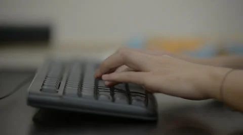 Hands typing on keyboard 库存影片 29228049