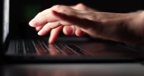 Hands typing keyboard night closeup. Late manager freelancer working computer 库存影片 300363854