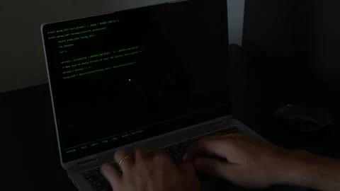 Hands Typing on Laptop Keyboard Close Up Remote Worker Coding Vidéo 337723107