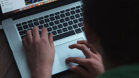 Hands typing on laptop keypad Stock-Footage 87626446