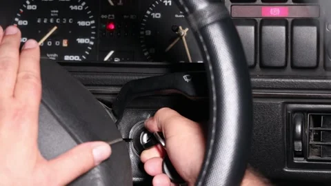 Hands on the Wheel and Key in the Ignition Vidéo 275145835