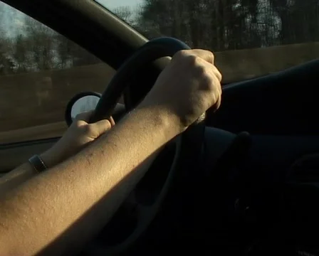Hands on the wheel Vidéo 73920