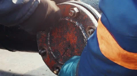 Hands of the workers in protective gloves spun bolts 스톡 동영상 48175848