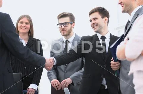 Handshake business partners before business meeting Stock-Fotos