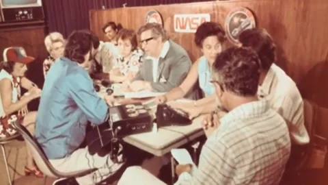 Handshake in Space Soyuz - Apollo, 1975 (74) Vídeo Stock 237218451