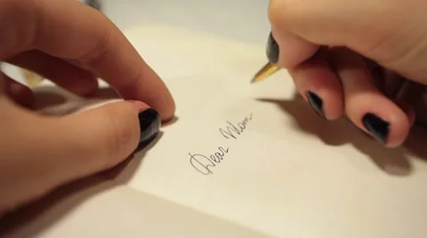 Handwriting in diary. Dear Mom. Stockbeeldmateriaal 54949811