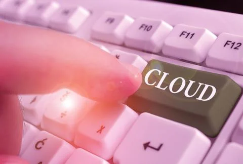 Handwriting text Cloud. Concept meaning anything that involves delivering hosted Foto stock