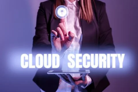 Handwriting text Cloud Security. Word Written on Imposing a secured system of Foto stock