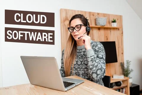 Handwriting text Cloud Software. Internet Concept Programs used in Storing Foto stock