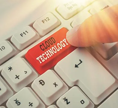 Handwriting text Cloud Technology. Concept meaning storing and accessing data Foto stock