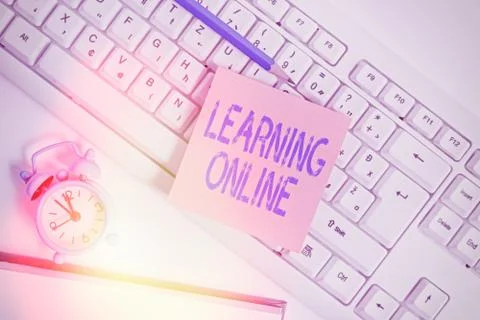 Handwriting text Learning Online. Concept meaning Learn something new with the Foto stock