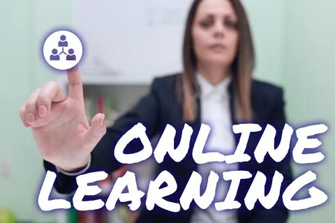 Handwriting text Online LearningLarning with the assistance of the Internet and 스톡 사진