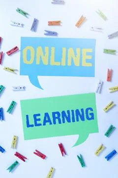 Handwriting text Online LearningLarning with the assistance of the Internet and Foto stock
