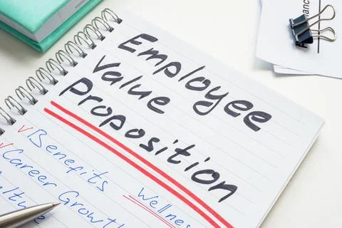 Handwritten notes in a notepad about Employee value proposition EVP. Stock-Fotos