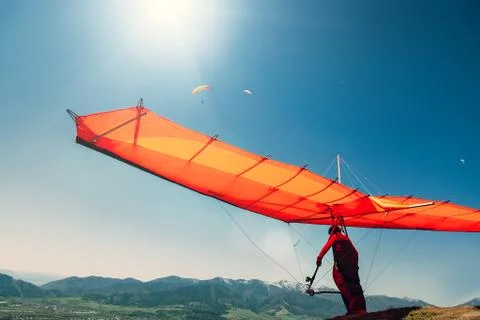 Hang-glider starting to fly Foto stock