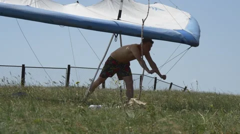 Hang glider in the wind Stock Footage 64596531