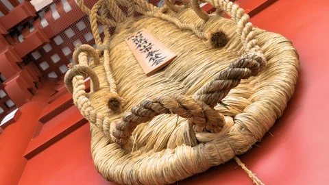 The hanging decoration inside the Senso-ji Temple in Tokyo Japan Видео 121388028