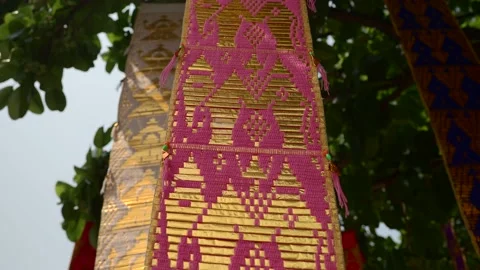 Hanging decorative paper with elephant pattern on the tree outdoor. 库存影片 180266822