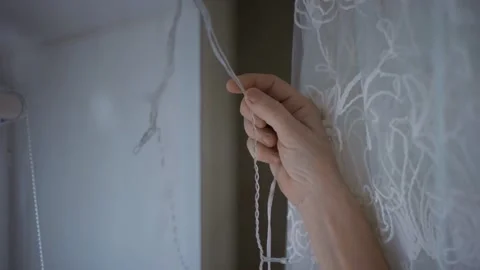 Hangs garlands Stockbeeldmateriaal 145851144