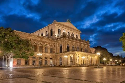 Hannover State Opera in the evening Fotos Stock